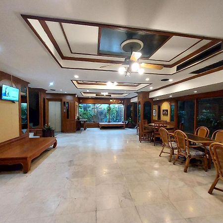 Traveller Inn Hotel Chiang Mai Bagian luar foto