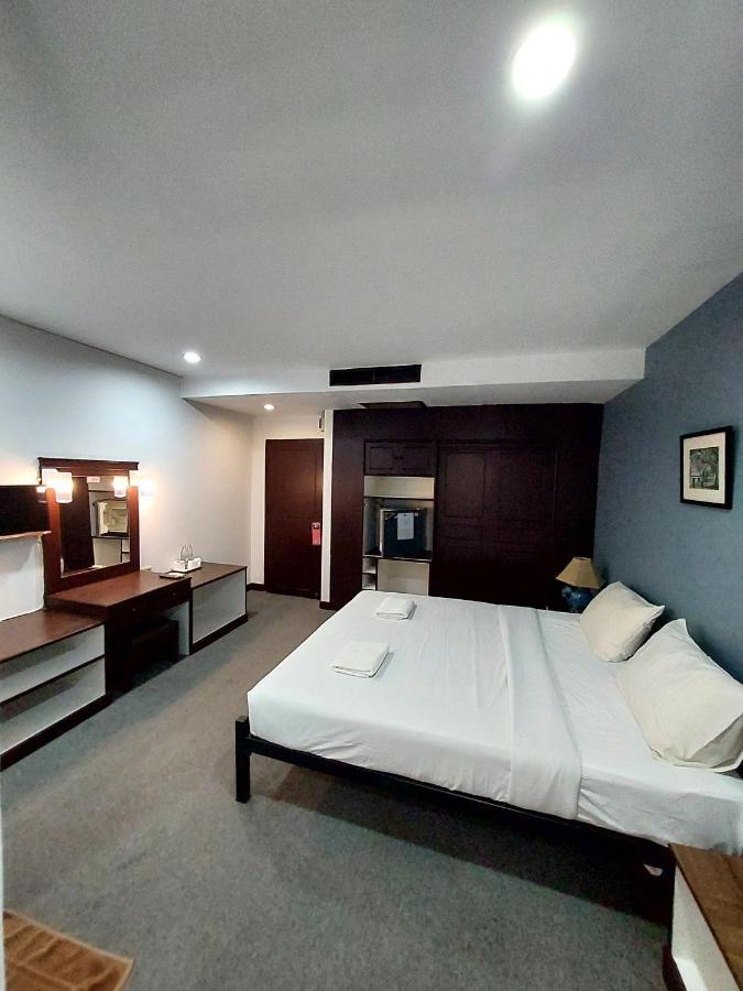 Traveller Inn Hotel Chiang Mai Bagian luar foto