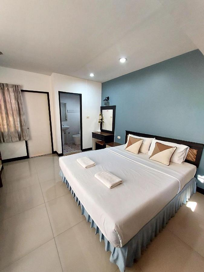 Traveller Inn Hotel Chiang Mai Bagian luar foto