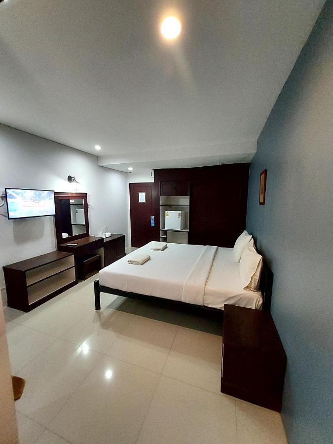 Traveller Inn Hotel Chiang Mai Bagian luar foto