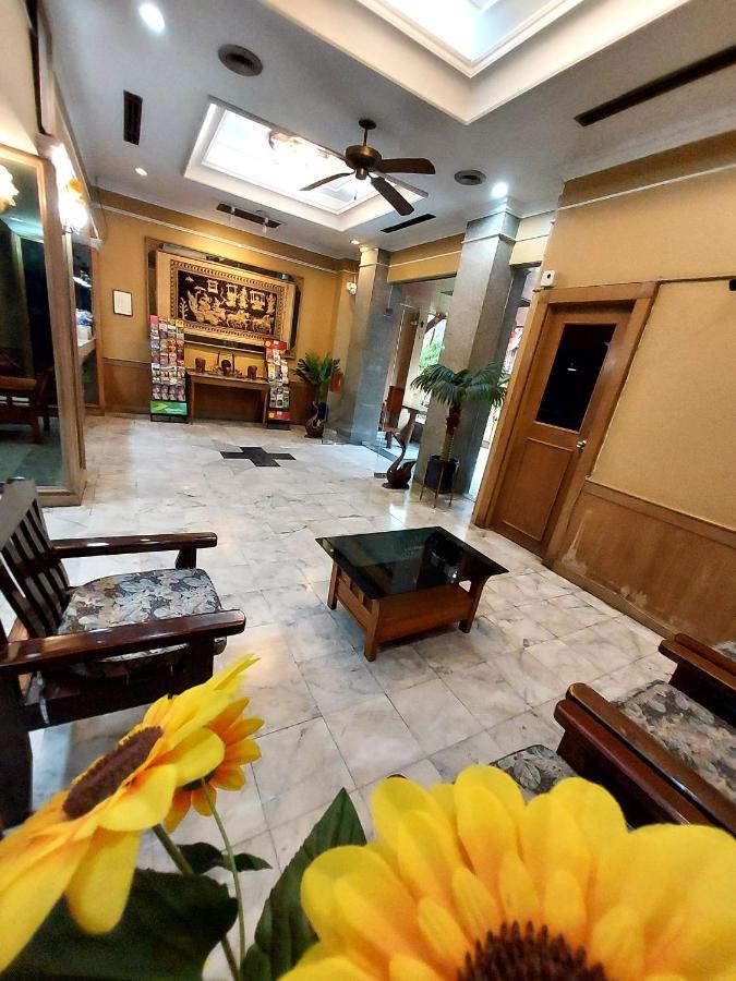 Traveller Inn Hotel Chiang Mai Bagian luar foto