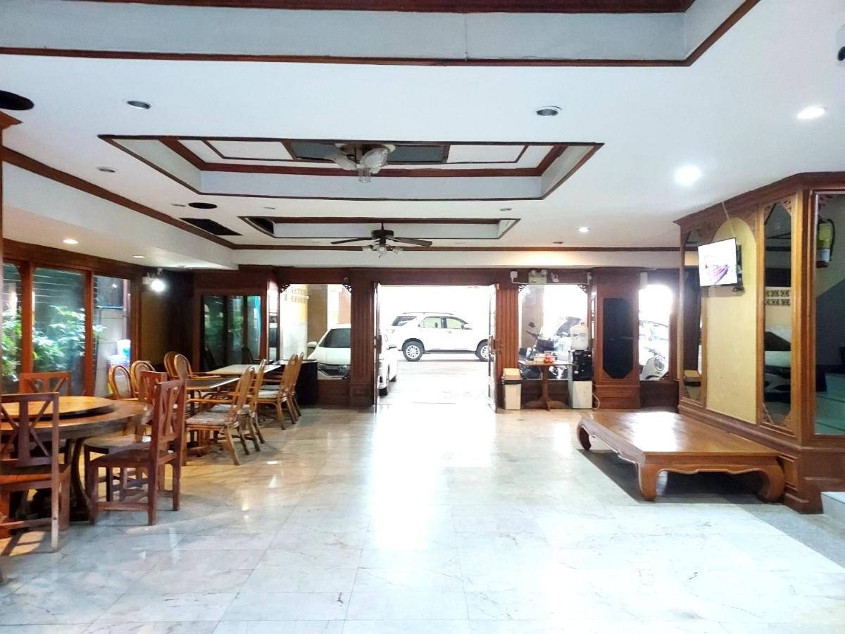 Traveller Inn Hotel Chiang Mai Bagian luar foto