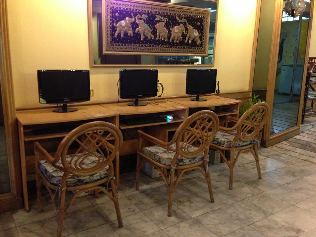 Traveller Inn Hotel Chiang Mai Bagian luar foto