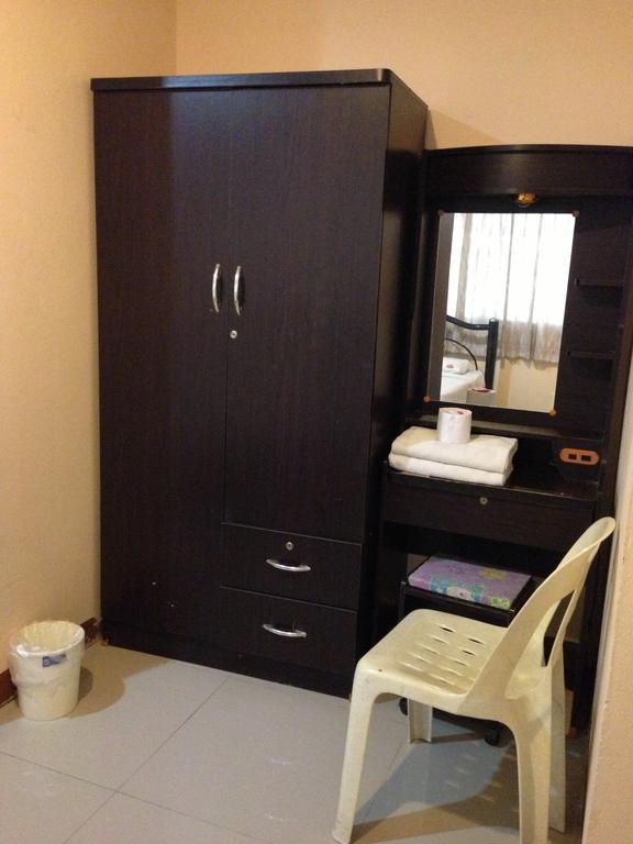 Traveller Inn Hotel Chiang Mai Bagian luar foto